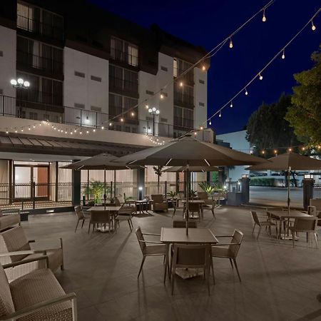 Courtyard San Jose Airport Hotel Exterior photo
